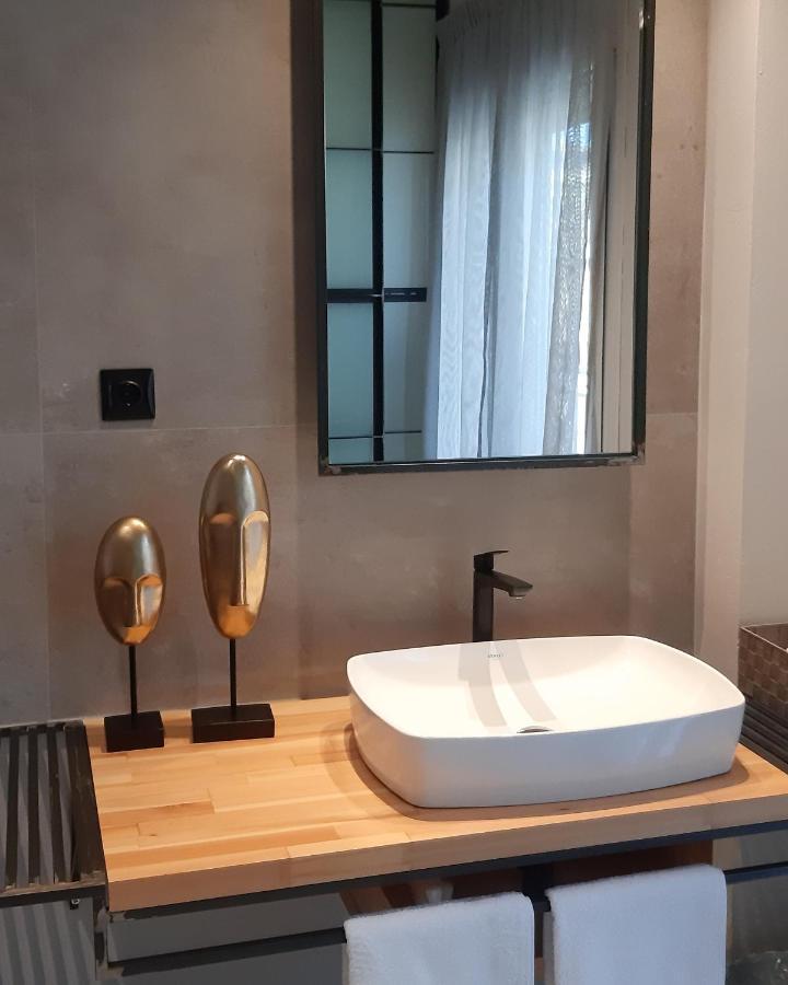 Apartment Sroom