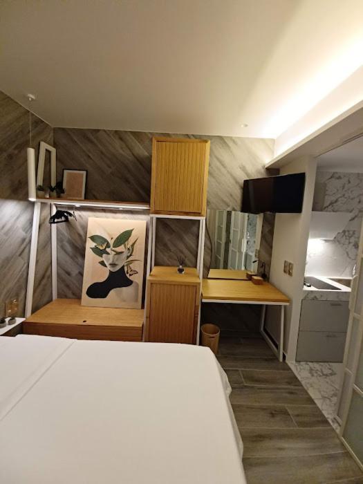 Sroom *
